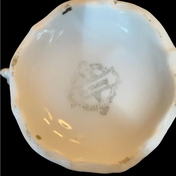 Antique Johann Seltmann porcelain creamer very rare 1901-1932 3.5 H x 3.5 x 5.25 - Picture 8 of 9